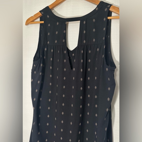 Old Navy Black and Gold Stars Sleeveless V-Neck Shift Dress Size Medium Tall - Picture 6 of 9